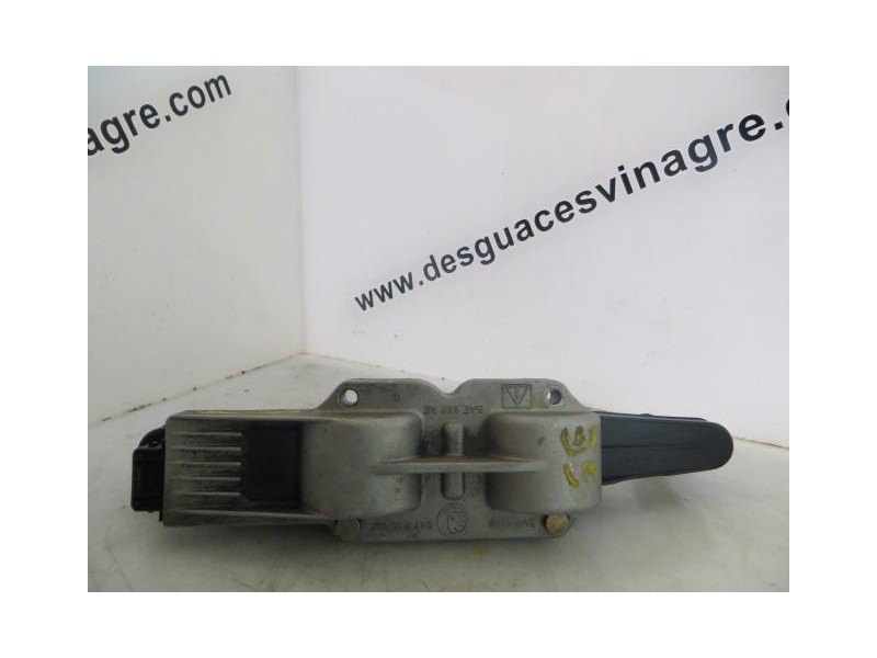 Recambio de bobina : skoda felicia : 1.3 g -781.136m (68cv) [1998] para skoda felicia 1.3 g -781.136m referencia OEM IAM 0479051