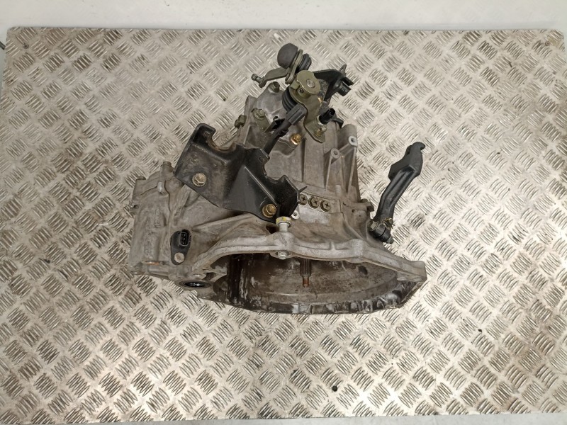 Recambio de caja cambios 5v gasolina para opel agila (a) (h00) 1.0 12v (f68) referencia OEM IAM 24262281  