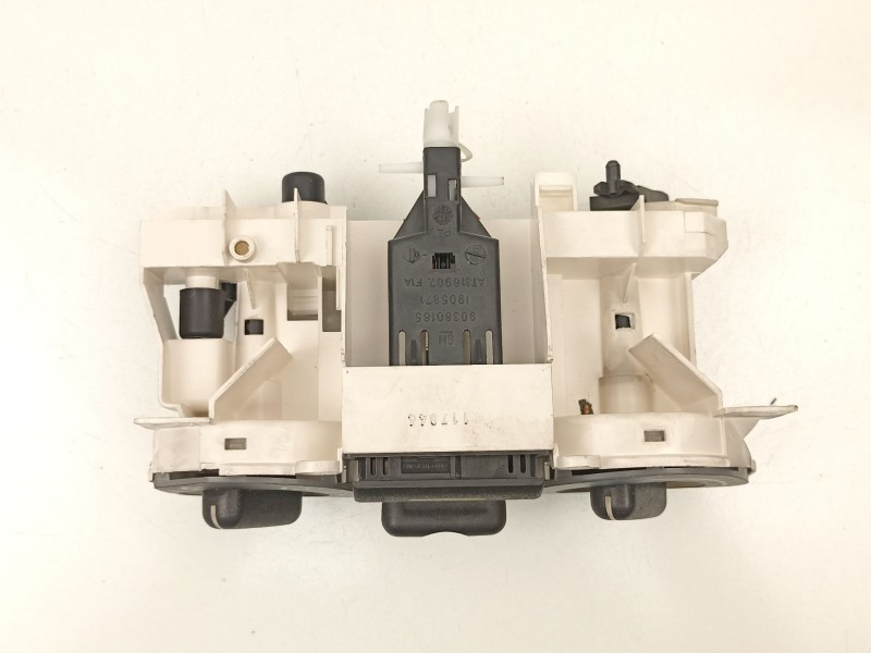 Recambio de mandos calefaccion aire para opel astra 1.6 g referencia OEM IAM 90360130  
