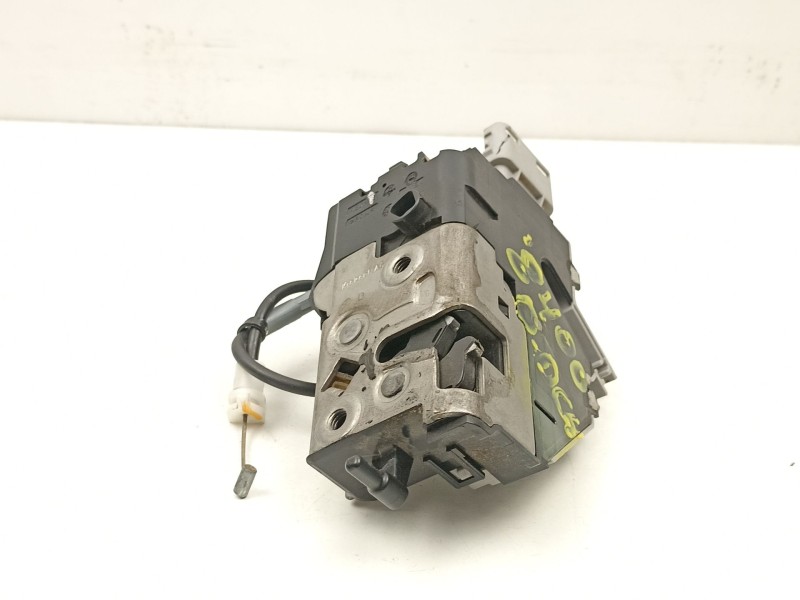 Recambio de cerradura puerta delantera derecha para citroën c4 coupé (la_) 1.6 hdi referencia OEM IAM 9686720380  