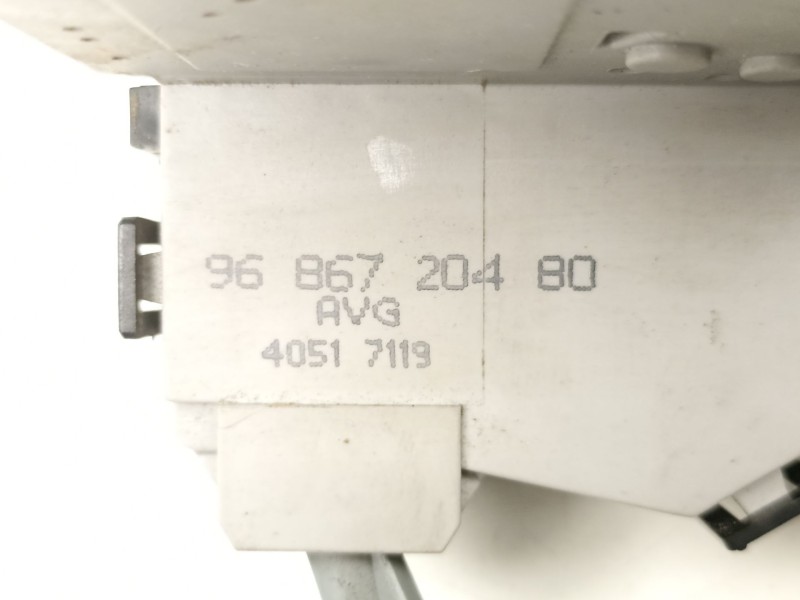 Recambio de cerradura puerta delantera izquierda para citroën c4 coupé (la_) 1.6 hdi referencia OEM IAM 9686720480  