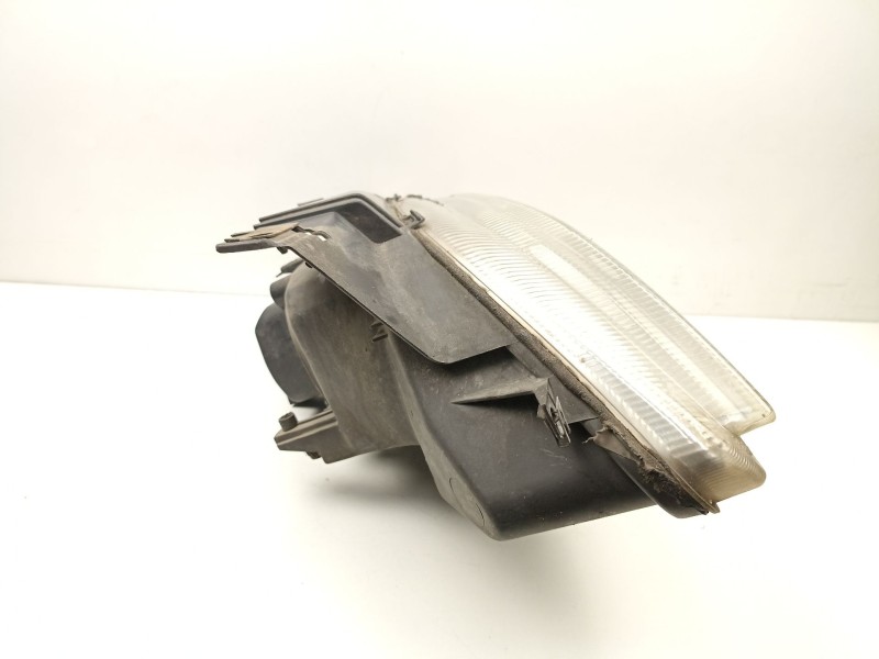 Recambio de faro izquierdo para citroën xsara (n1) 1.9 td referencia OEM IAM 9637020180  