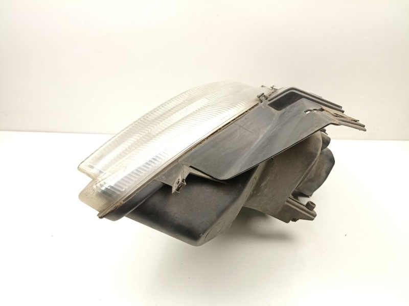 Recambio de faro derecho para citroën xsara (n1) 1.9 td referencia OEM IAM 9637019280  