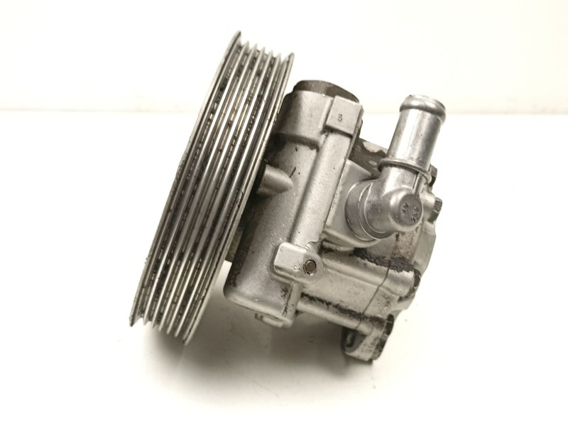 Recambio de bomba direccion para audi a6 2.5 4b 2.5 referencia OEM IAM 4B0145156  