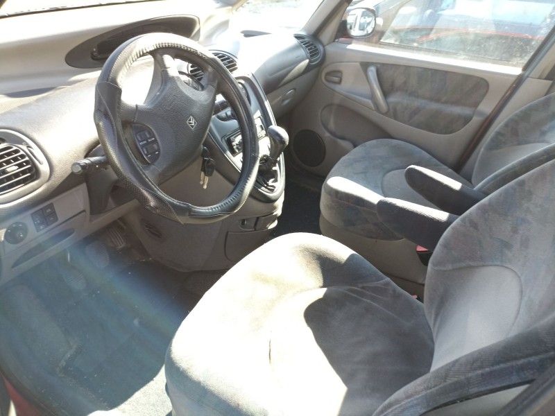 citroën xsara picasso (n68) del año 2001