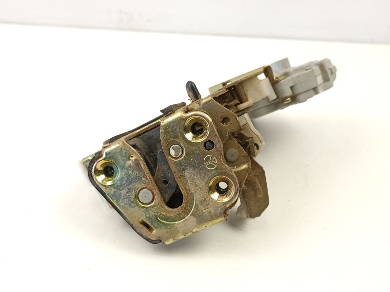 Recambio de cerradura puerta trasera izquierda para nissan terrano ii (r20) 2.7 tdi 4wd referencia OEM IAM 825037F600  