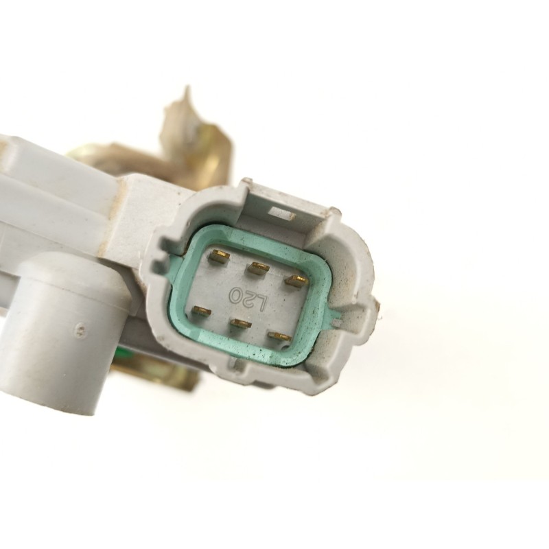 Recambio de cerradura puerta trasera izquierda para nissan terrano ii (r20) 2.7 tdi 4wd referencia OEM IAM 825037F600  