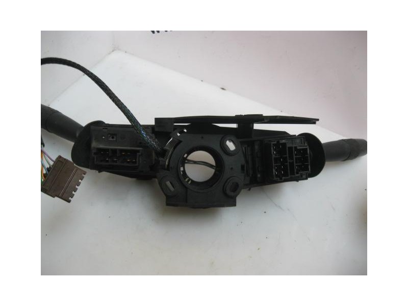 Recambio de mando luces y limpias : fiat ulysse : 2.0 g-rfu (121,04cv) 5p [1995] para fiat ulysse 2.0 g-rfu referencia OEM IAM  