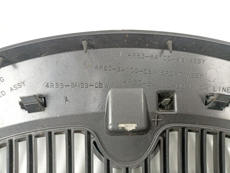 Recambio de rejilla para jaguar s-type ii (x200) 2.7 d referencia OEM IAM 4R838A100AB 4R838A100DB 4R838A100CBW