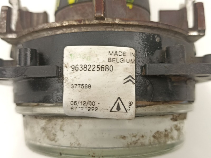 Recambio de antiniebla izquierdo para citroën xsara picasso (n68) 2.0 hdi referencia OEM IAM 9638225680 377569 