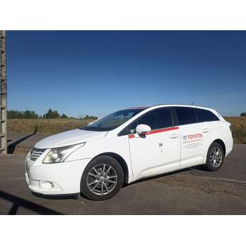 TOYOTA AVENSIS STATION WAGON (_T27_)