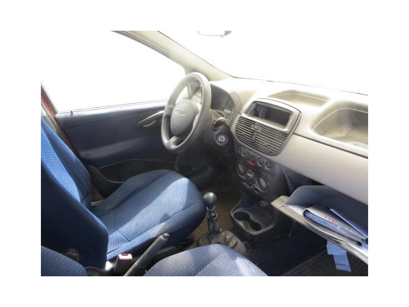 fiat punto del año 2001