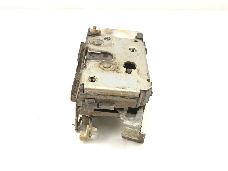 Recambio de cerradura puerta trasera izquierda para fiat punto 1.2 g referencia OEM IAM 46536068  
