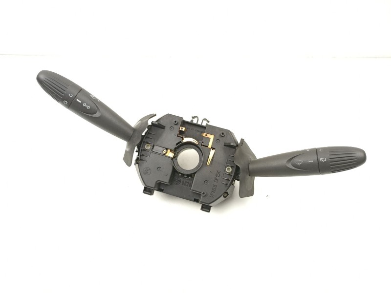 Recambio de mando luces y limpias para fiat punto 1.2 g referencia OEM IAM 735267951  