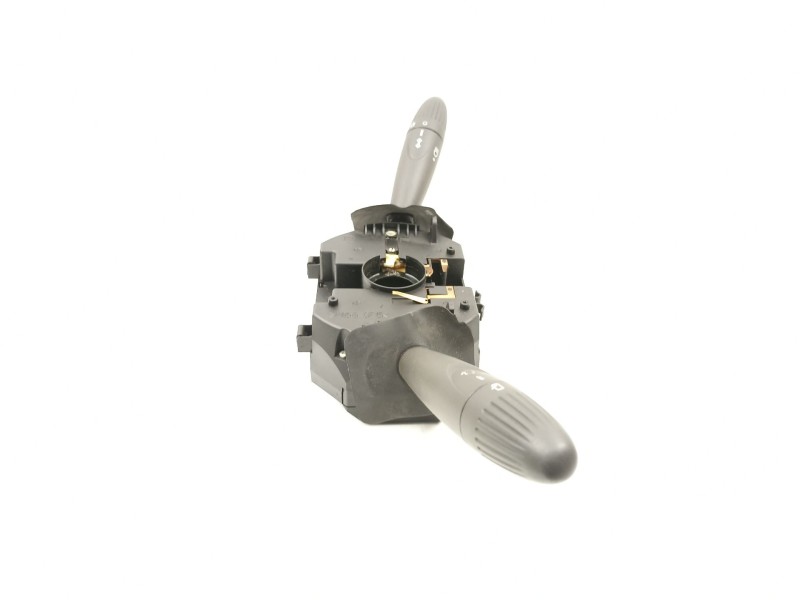 Recambio de mando luces y limpias para fiat punto 1.2 g referencia OEM IAM 735267951  