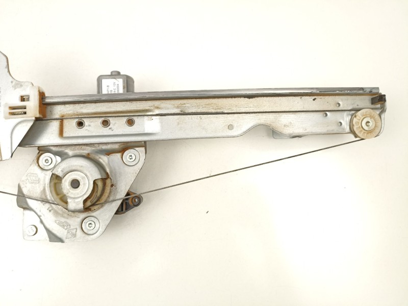 Recambio de elevalunas delantero derecho para dacia duster (hs_) 1.5 dci 4x4 referencia OEM IAM 807206838R  