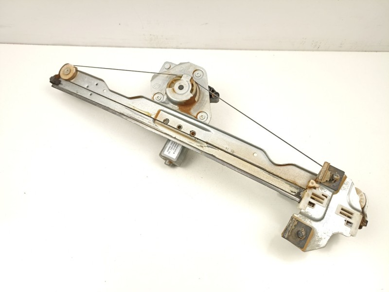 Recambio de elevalunas delantero izquierdo para dacia duster (hs_) 1.5 dci 4x4 referencia OEM IAM 807213506R  