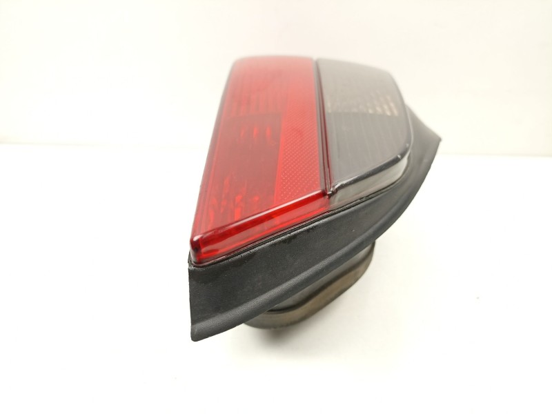 Recambio de piloto trasero izquierdo para peugeot 406 (8b) 2.1 td 12v referencia OEM IAM 6350E8  