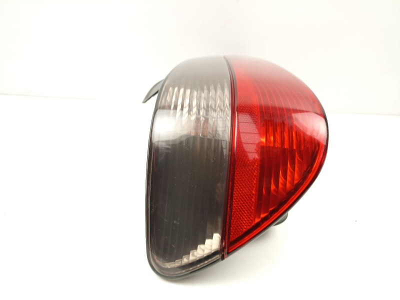 Recambio de piloto trasero izquierdo para peugeot 406 (8b) 2.1 td 12v referencia OEM IAM 6350E8  