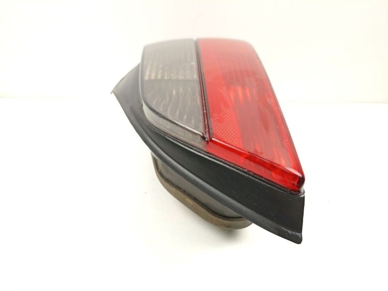 Recambio de piloto trasero derecho para peugeot 406 (8b) 2.1 td 12v referencia OEM IAM 6351E8  