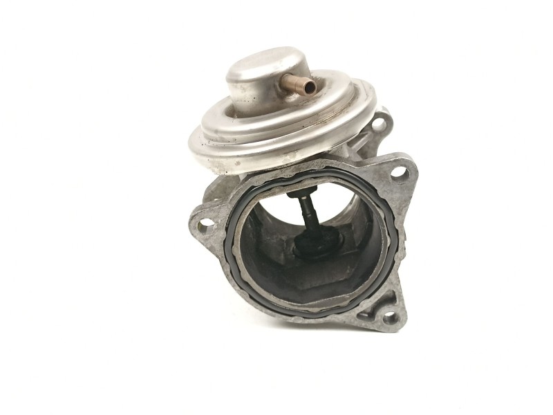 Recambio de valvula egr para seat ibiza 1.9 tdi axr- referencia OEM IAM 038129637D  