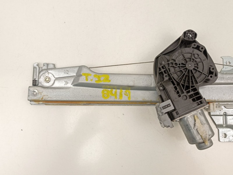 Recambio de elevalunas trasero izquierdo para citroën c4 ii (nc_) 1.2 thp 110 referencia OEM IAM 9802523780  