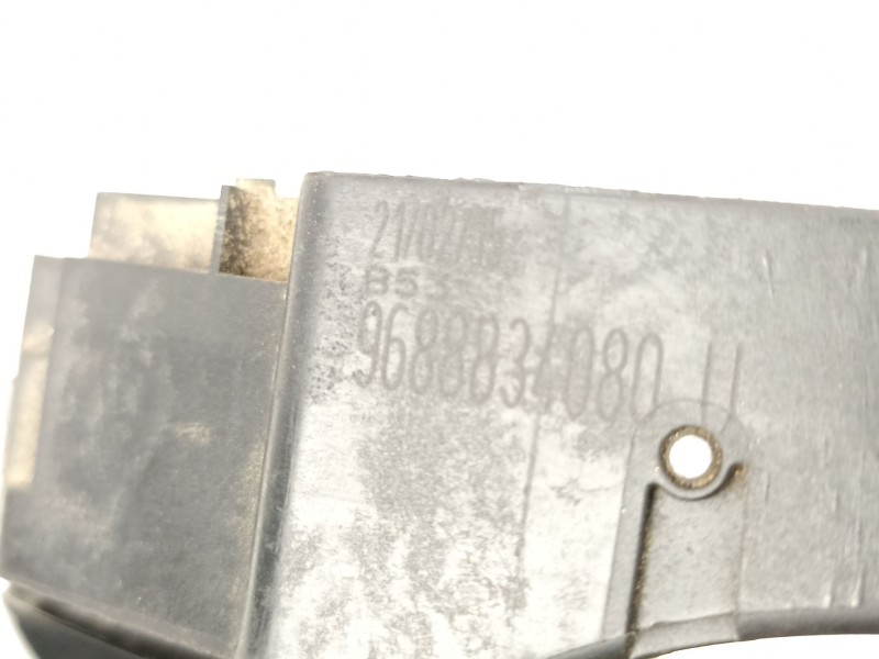 Recambio de manilla delantera derecha para citroën c4 ii (nc_) 1.2 thp 110 referencia OEM IAM 9688834080  