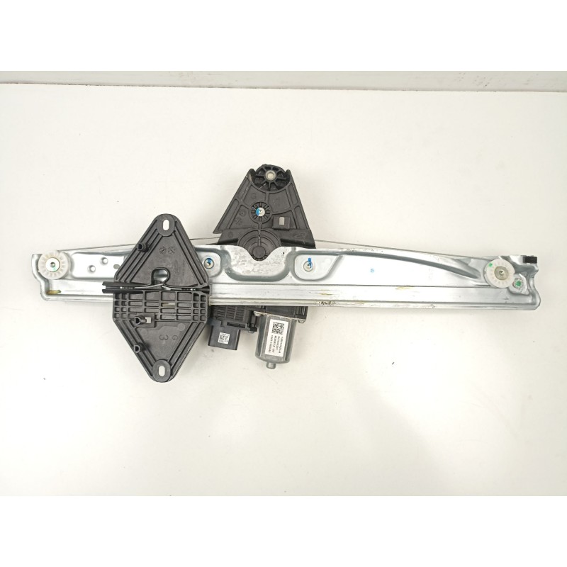 Recambio de elevalunas delantero izquierdo para dacia sandero iii 1.0 tce 100 eco-g referencia OEM IAM 807217905R  