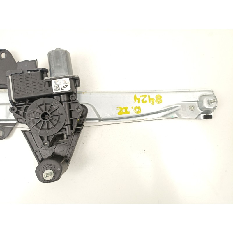 Recambio de elevalunas delantero izquierdo para dacia sandero iii 1.0 tce 100 eco-g referencia OEM IAM 807217905R  