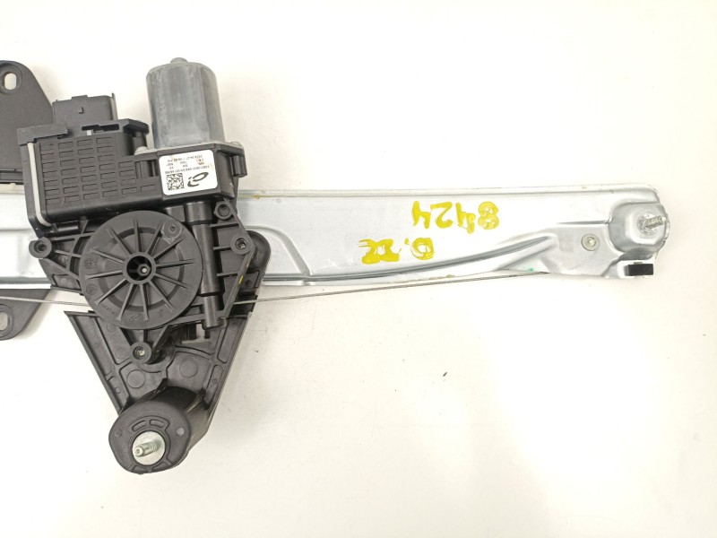 Recambio de elevalunas delantero izquierdo para dacia sandero iii 1.0 tce 100 eco-g referencia OEM IAM 807217905R  