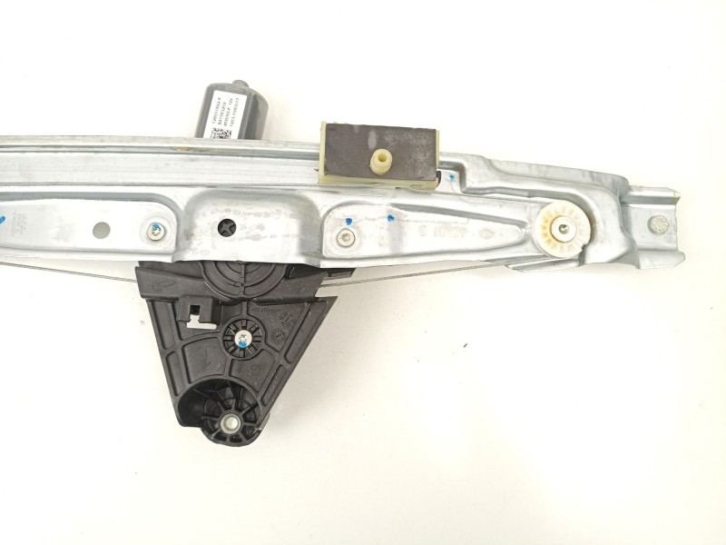 Recambio de elevalunas trasero izquierdo para dacia sandero iii 1.0 tce 100 eco-g referencia OEM IAM 827217099R  