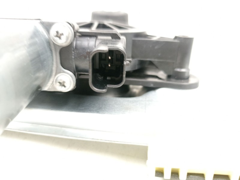 Recambio de elevalunas trasero izquierdo para dacia sandero iii 1.0 tce 100 eco-g referencia OEM IAM 827217099R  