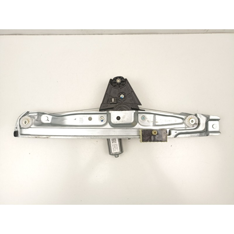 Recambio de elevalunas trasero derecho para dacia sandero iii 1.0 tce 100 eco-g referencia OEM IAM 827201979R  