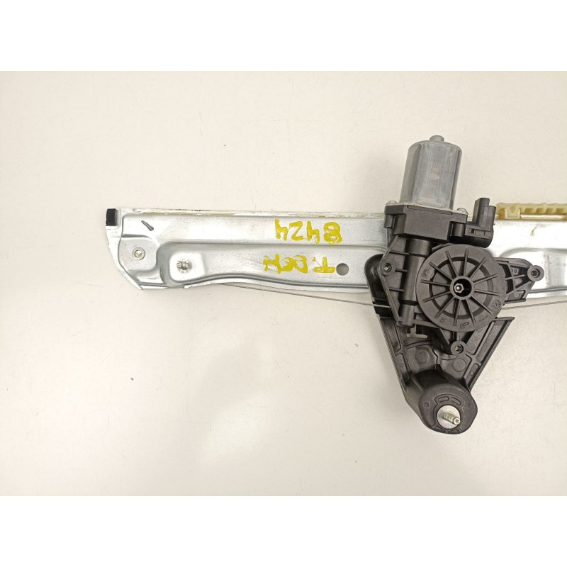 Recambio de elevalunas trasero derecho para dacia sandero iii 1.0 tce 100 eco-g referencia OEM IAM 827201979R  