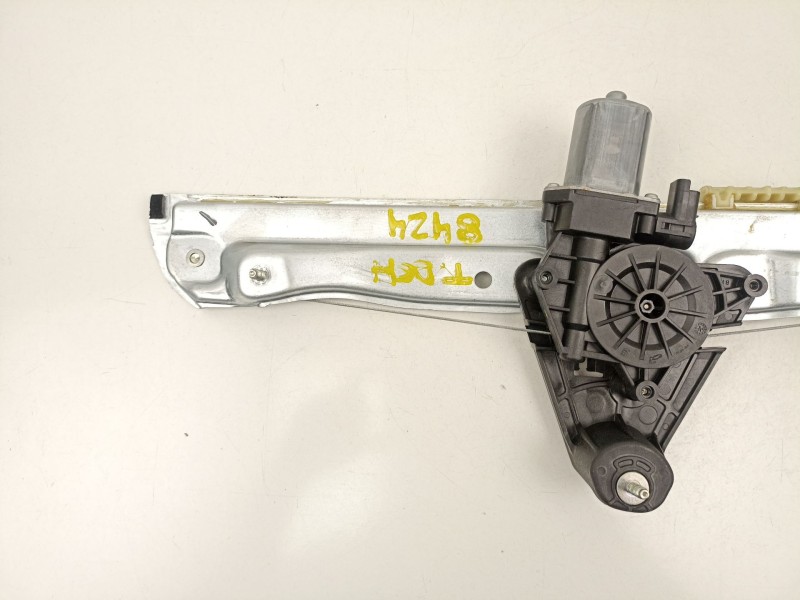 Recambio de elevalunas trasero derecho para dacia sandero iii 1.0 tce 100 eco-g referencia OEM IAM 827201979R  