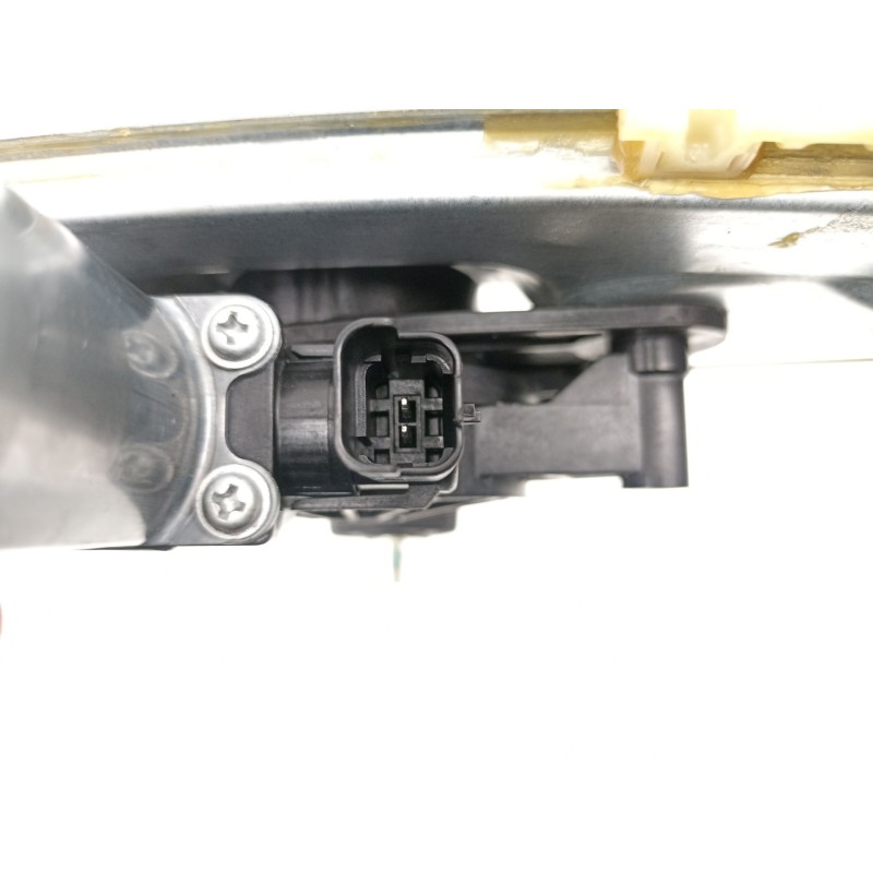 Recambio de elevalunas trasero derecho para dacia sandero iii 1.0 tce 100 eco-g referencia OEM IAM 827201979R  