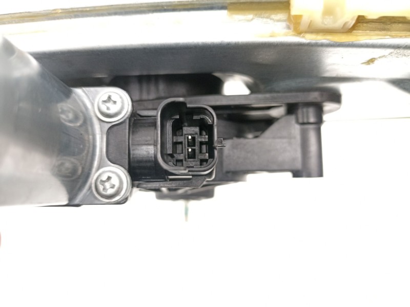 Recambio de elevalunas trasero derecho para dacia sandero iii 1.0 tce 100 eco-g referencia OEM IAM 827201979R  