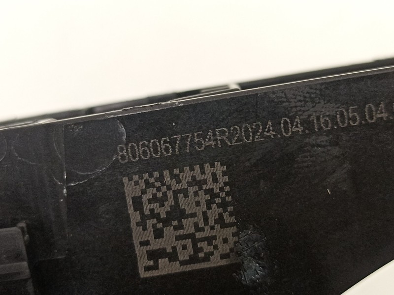 Recambio de manilla delantera derecha para dacia sandero iii 1.0 tce 100 eco-g referencia OEM IAM 806067754R  