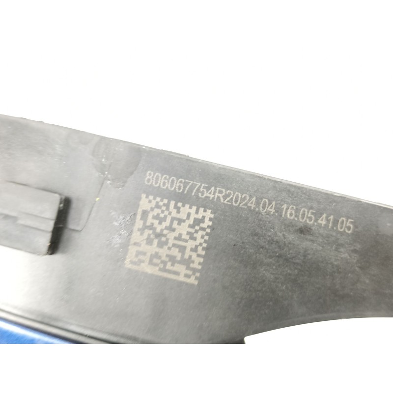 Recambio de manilla trasera derecha para dacia sandero iii 1.0 tce 100 eco-g referencia OEM IAM 806067754R  