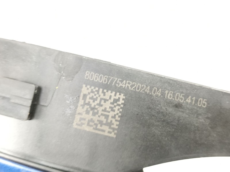 Recambio de manilla trasera derecha para dacia sandero iii 1.0 tce 100 eco-g referencia OEM IAM 806067754R  