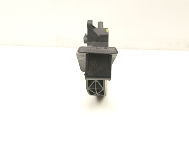 Recambio de potenciometro aceleracion para dacia sandero iii 1.0 tce 100 eco-g referencia OEM IAM 180100912R  