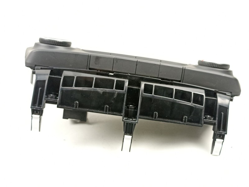 Recambio de mandos calefaccion aire para hyundai tucson (tl, tle) 1.6 gdi referencia OEM IAM 97250D7AA0  