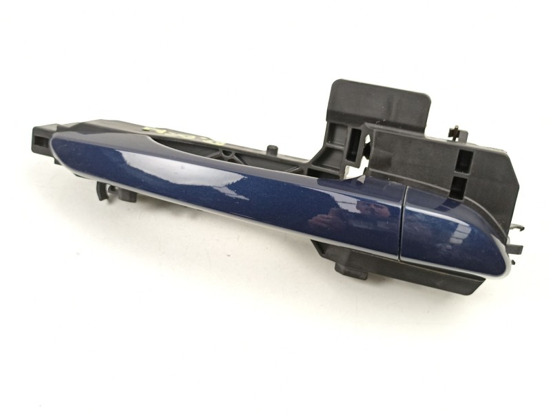 Recambio de manilla delantera derecha para hyundai tucson (tl, tle) 1.6 gdi referencia OEM IAM 82661D7000  