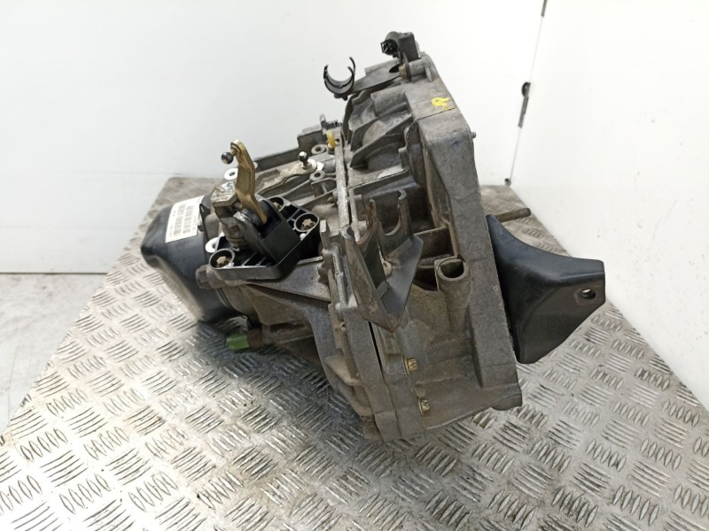 Recambio de caja cambios 5v turbo diesel para nissan micra iii (k12) 1.5 dci referencia OEM IAM JR5114  