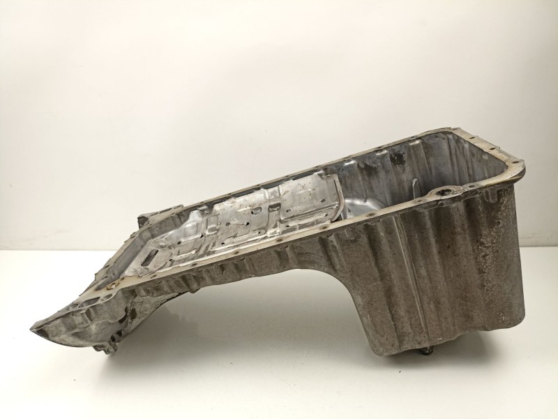 Recambio de carter aceite para ssangyong kyron 2.0 xdi referencia OEM IAM 6640101013  