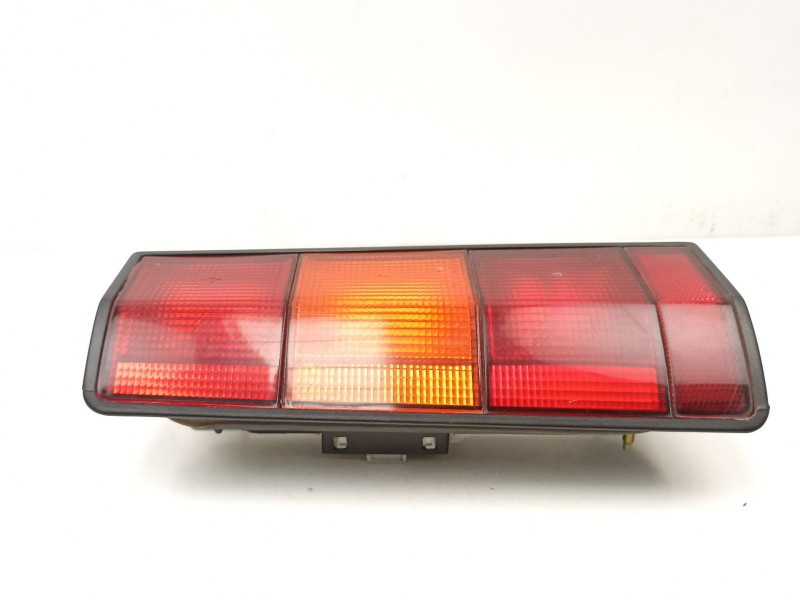 Recambio de piloto trasero izquierdo para renault express 1.2 g -c1g referencia OEM IAM 7701031915  