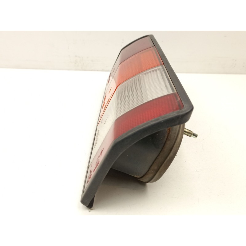 Recambio de piloto trasero derecho para renault express 1.4 g referencia OEM IAM 7701031916  