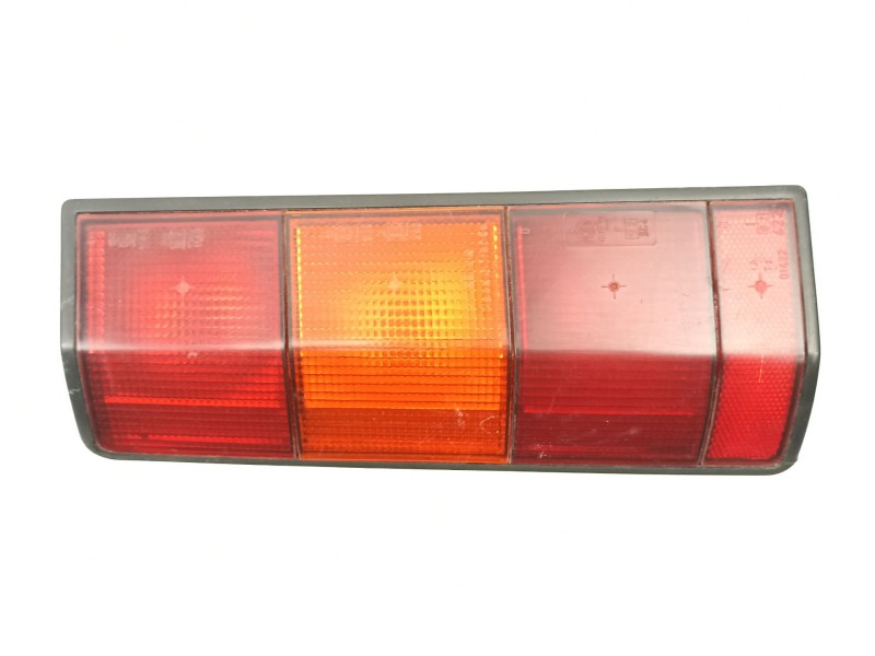 Recambio de piloto trasero izquierdo para renault express 1.4 g referencia OEM IAM 7701031915  