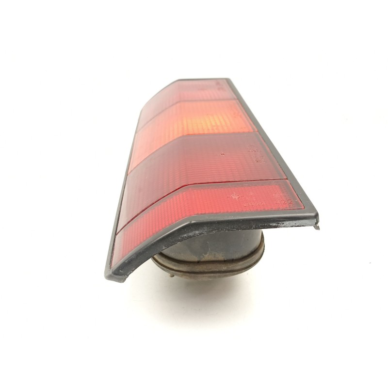 Recambio de piloto trasero izquierdo para renault express 1.4 g referencia OEM IAM 7701031915  