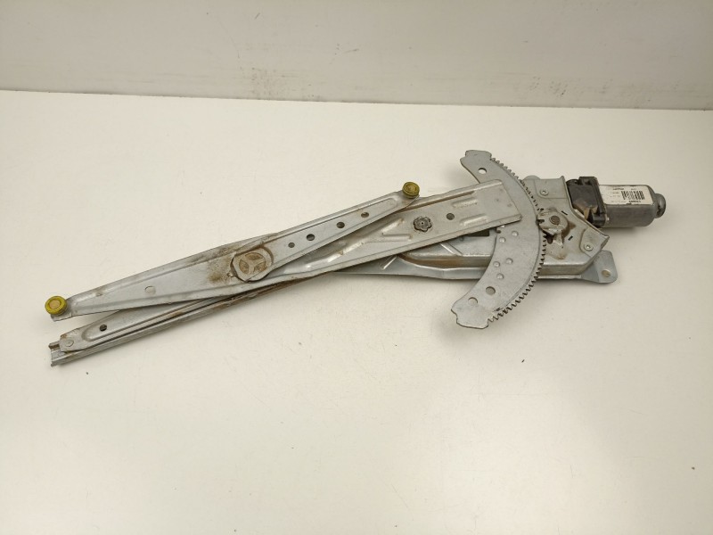 Recambio de elevalunas delantero izquierdo para renault kangoo 1.9 dci /f9q 37 4x4 referencia OEM IAM 8200188553  